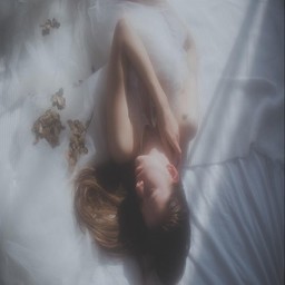 小妖精与军人的奇妙故事：探索角色扮演的魅力与挑战